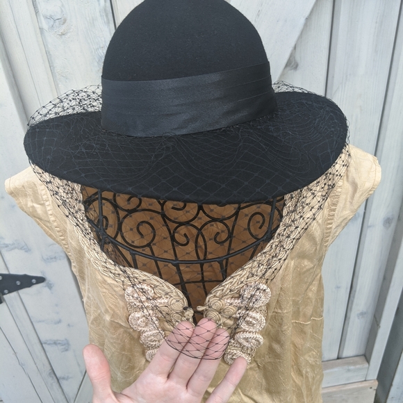 Wool hat veil & flower - vintage one of a kind - Picture 5 of 14